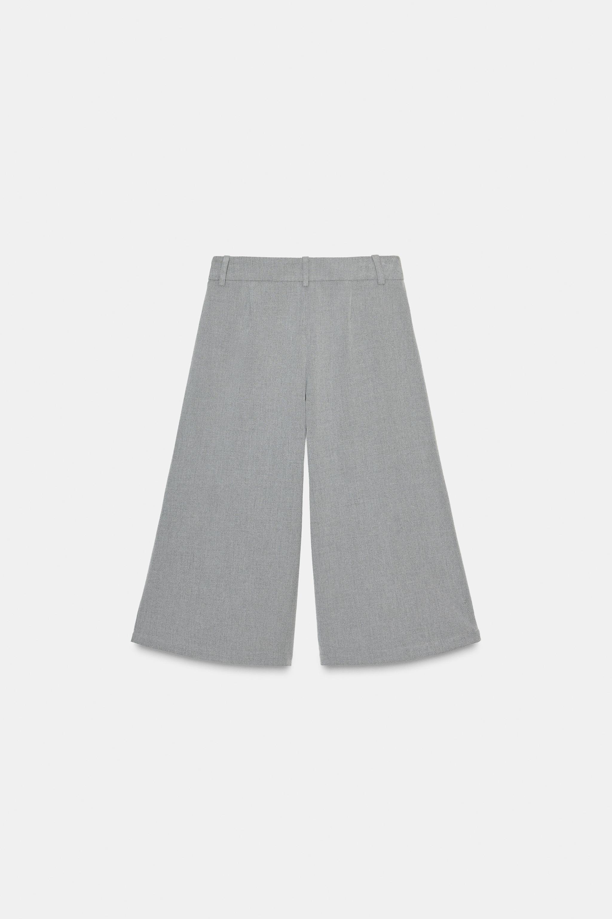 LONG BERMUDA SHORTS WITH PLEATS